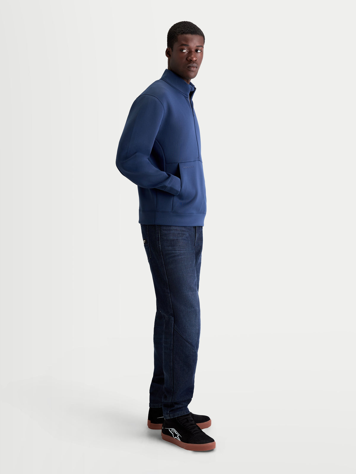 Apera Half-Zip Sweatshirt