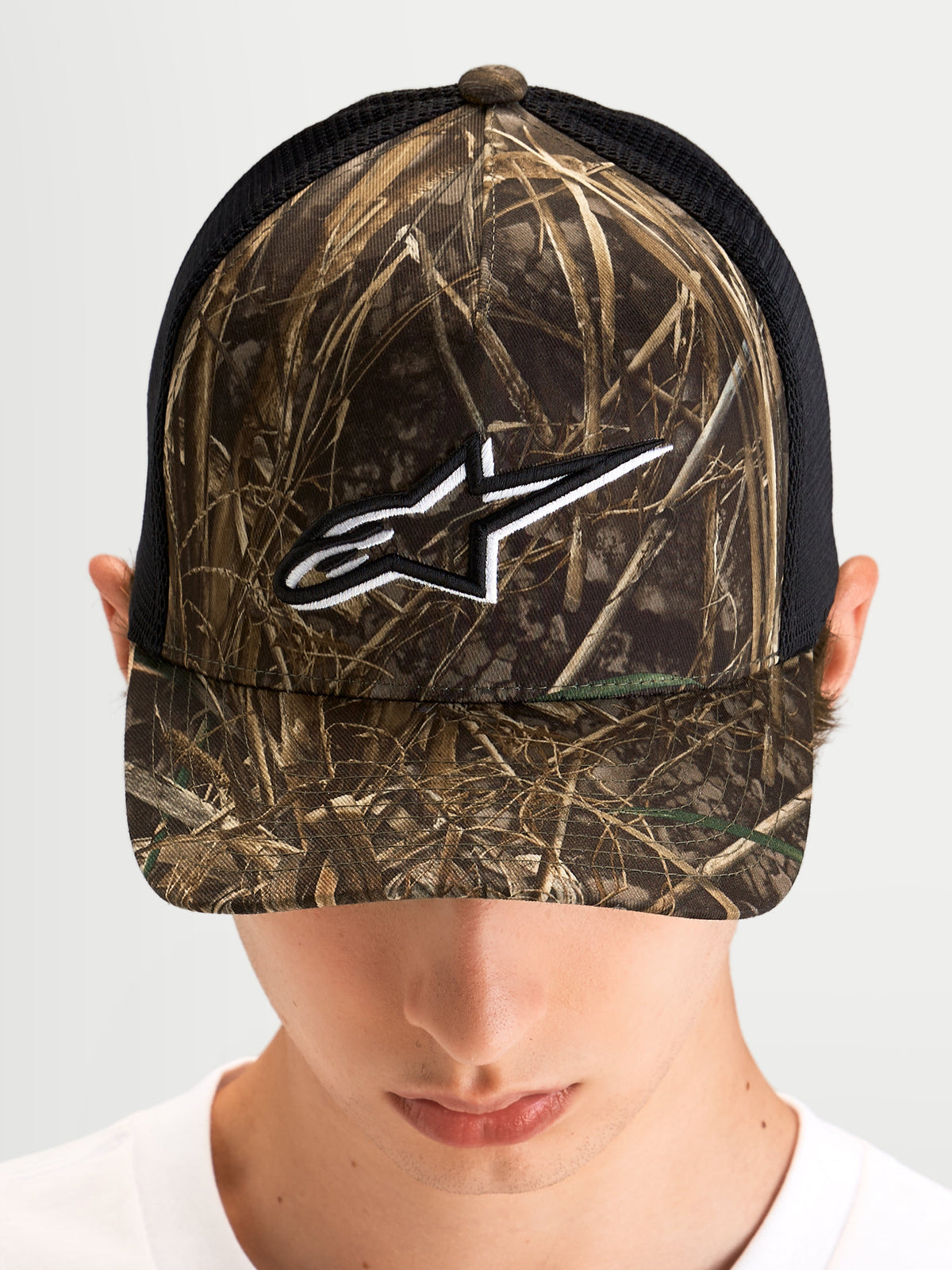Thicket Realtree Trucker Hat