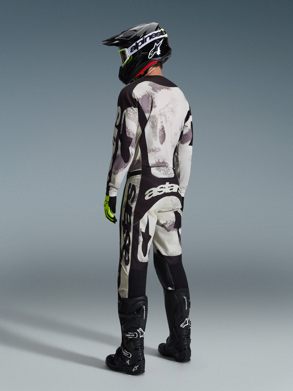 2026 Racer Lahnd Gear Set