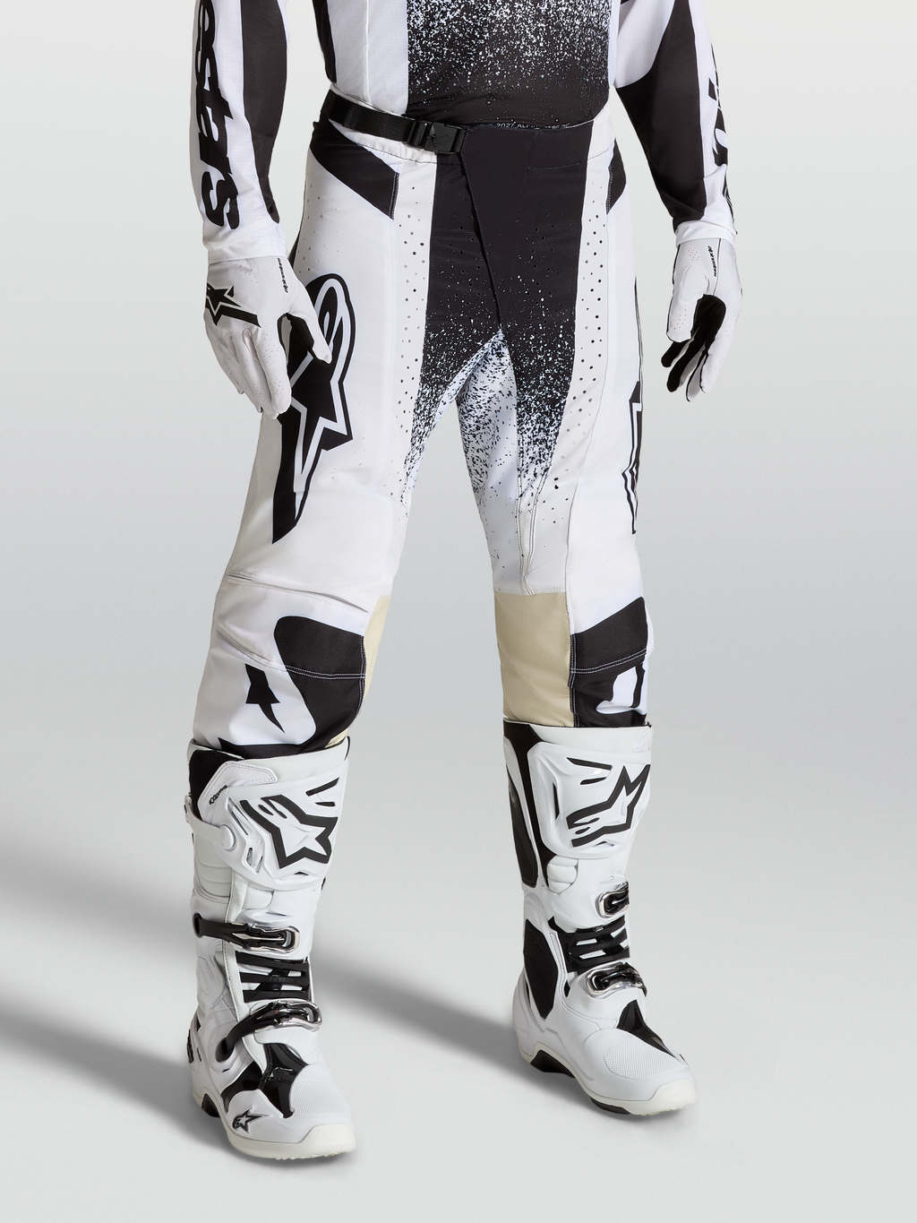 Techstar Swan Pants
