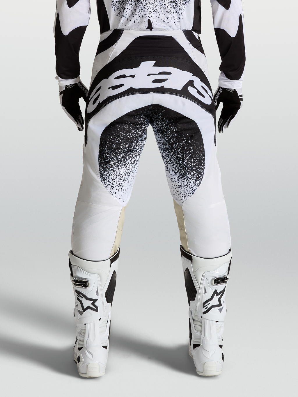 Techstar Swan Pants