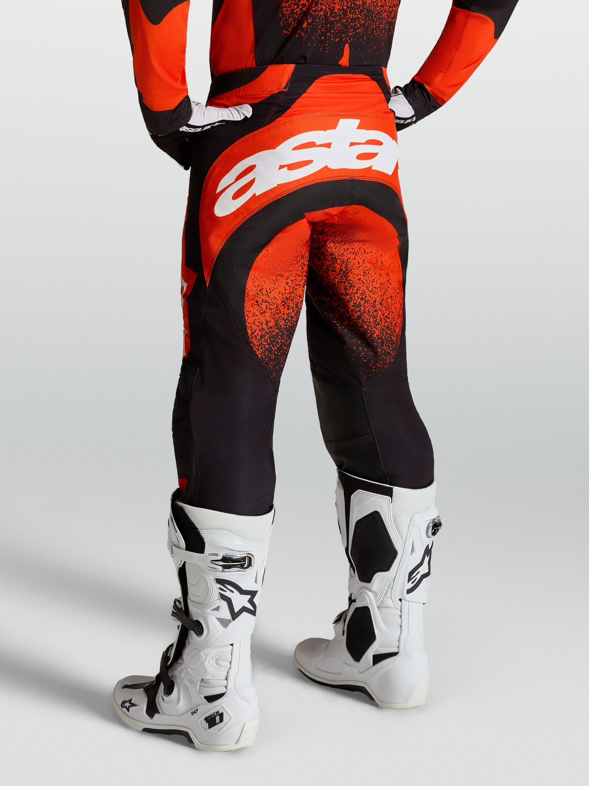 Techstar Swan Pants
