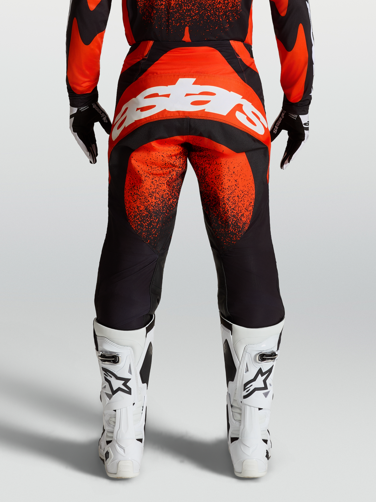 Techstar Swan Pants