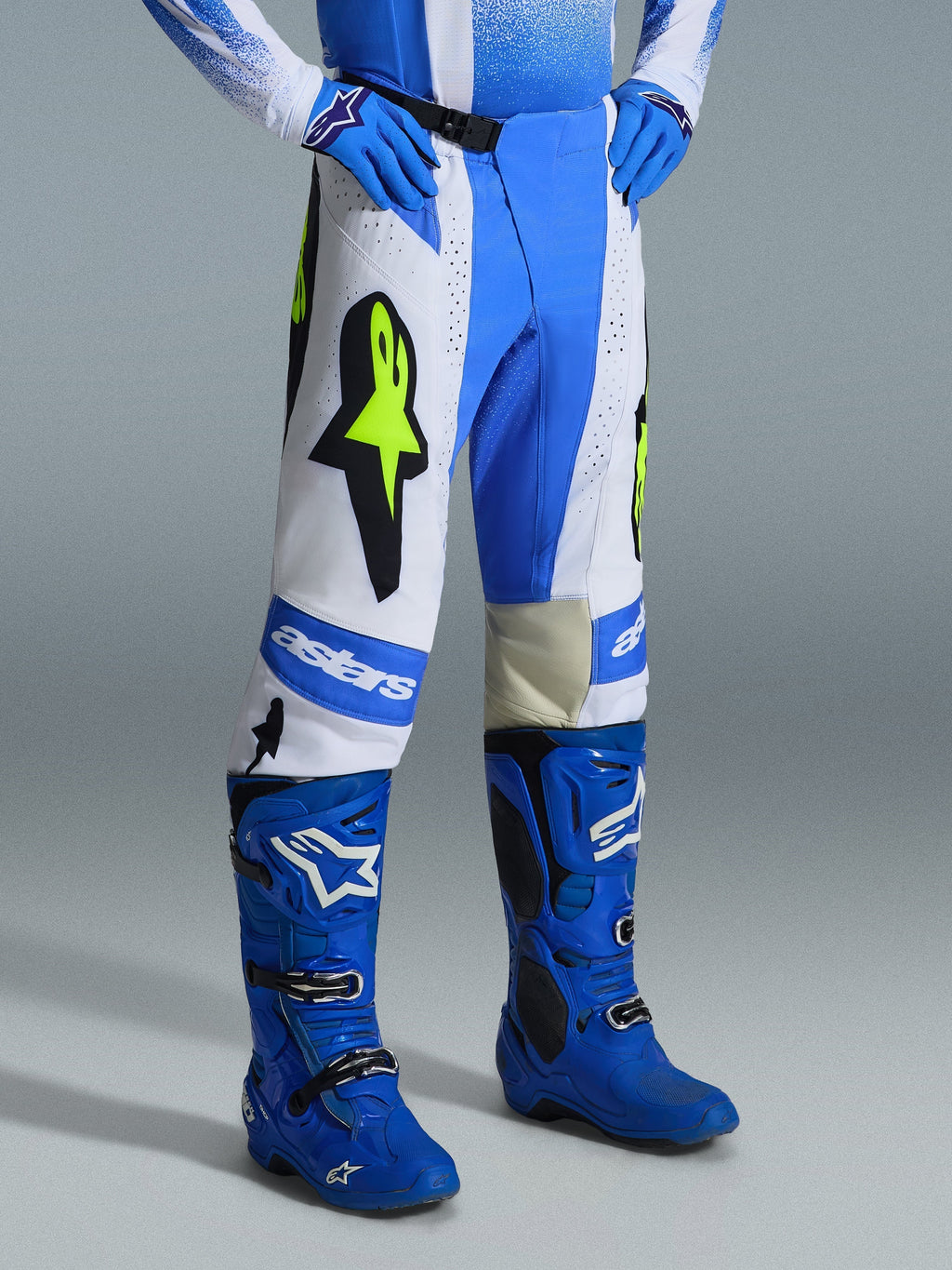 2026 Techstar Knif Pants