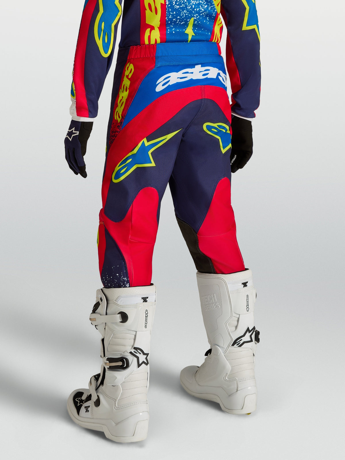 Youth Fluid Drag Pants