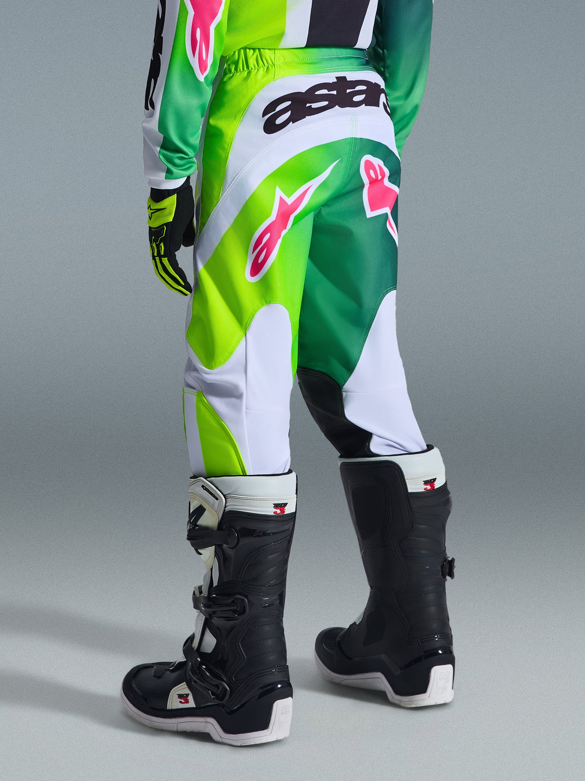 2026 Youth Fluid Portl Gear Set