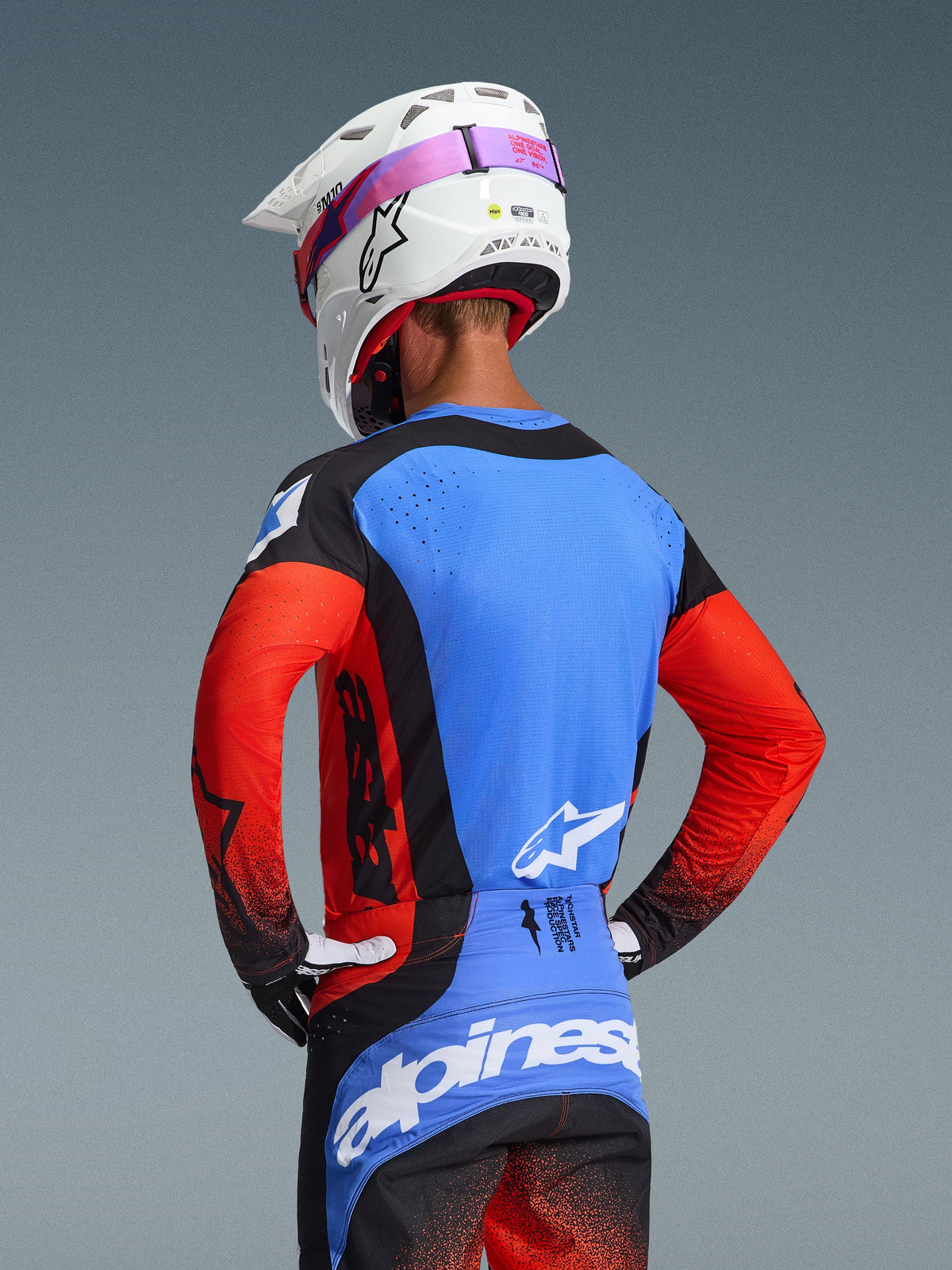 2026 Techstar Knif Gear Set