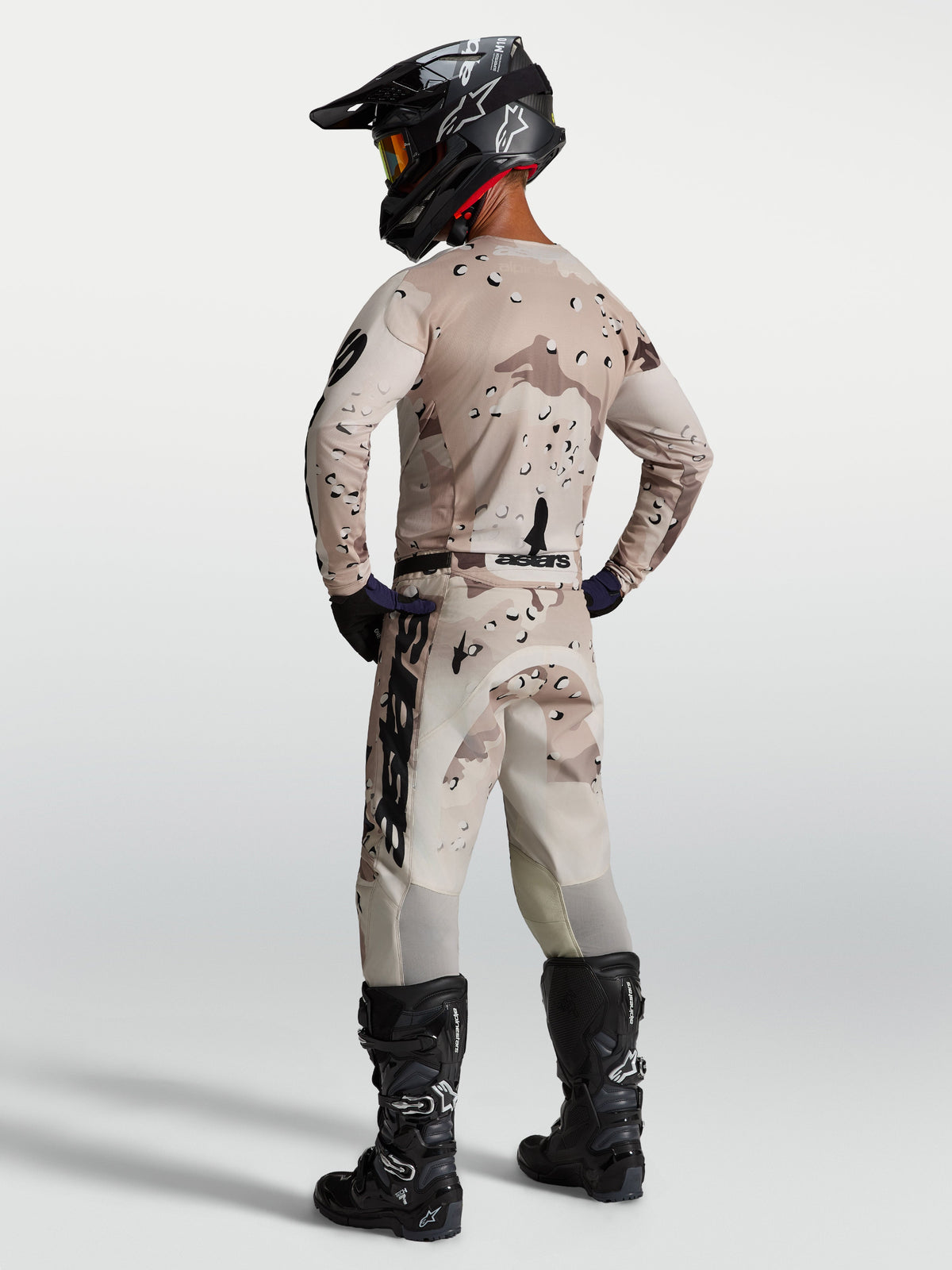 Racer Lone Gear Set