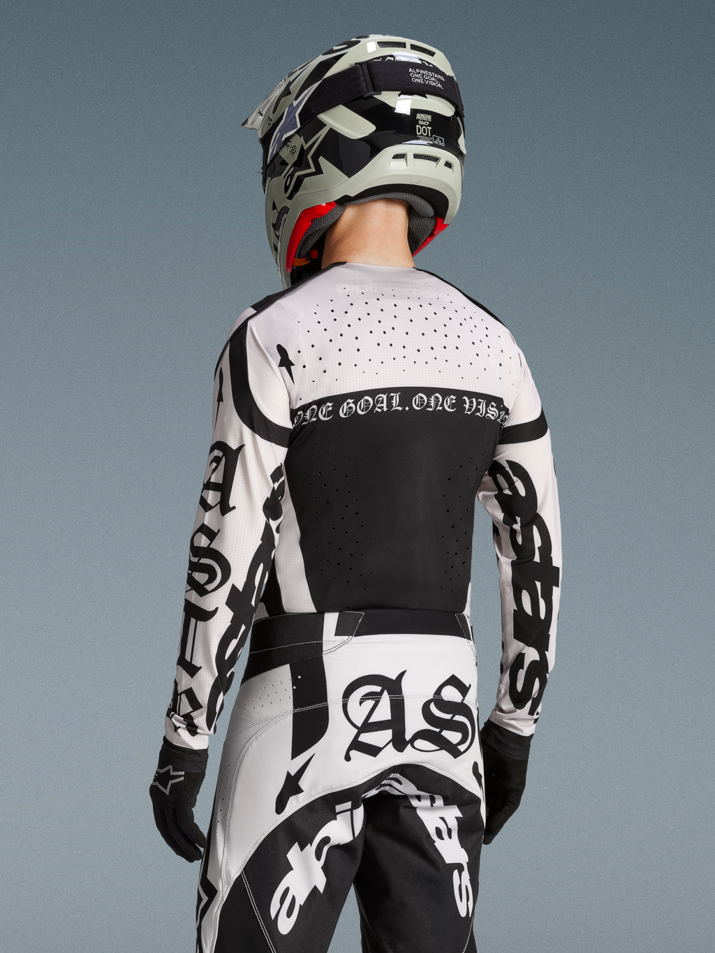 Limited Edition Techstar Wolf Dust Gear Set