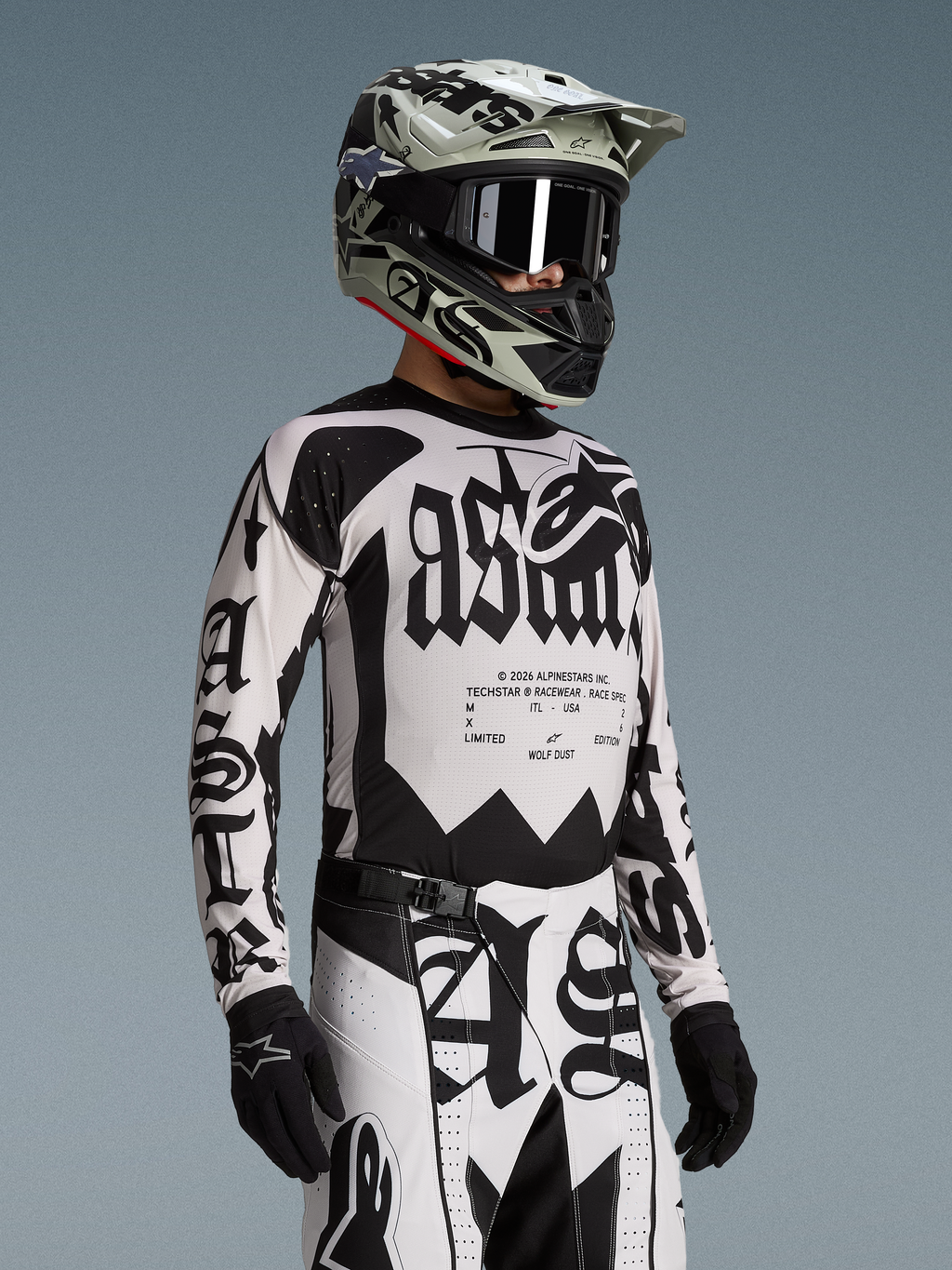 Limited Edition Techstar Wolf Dust Gear Set