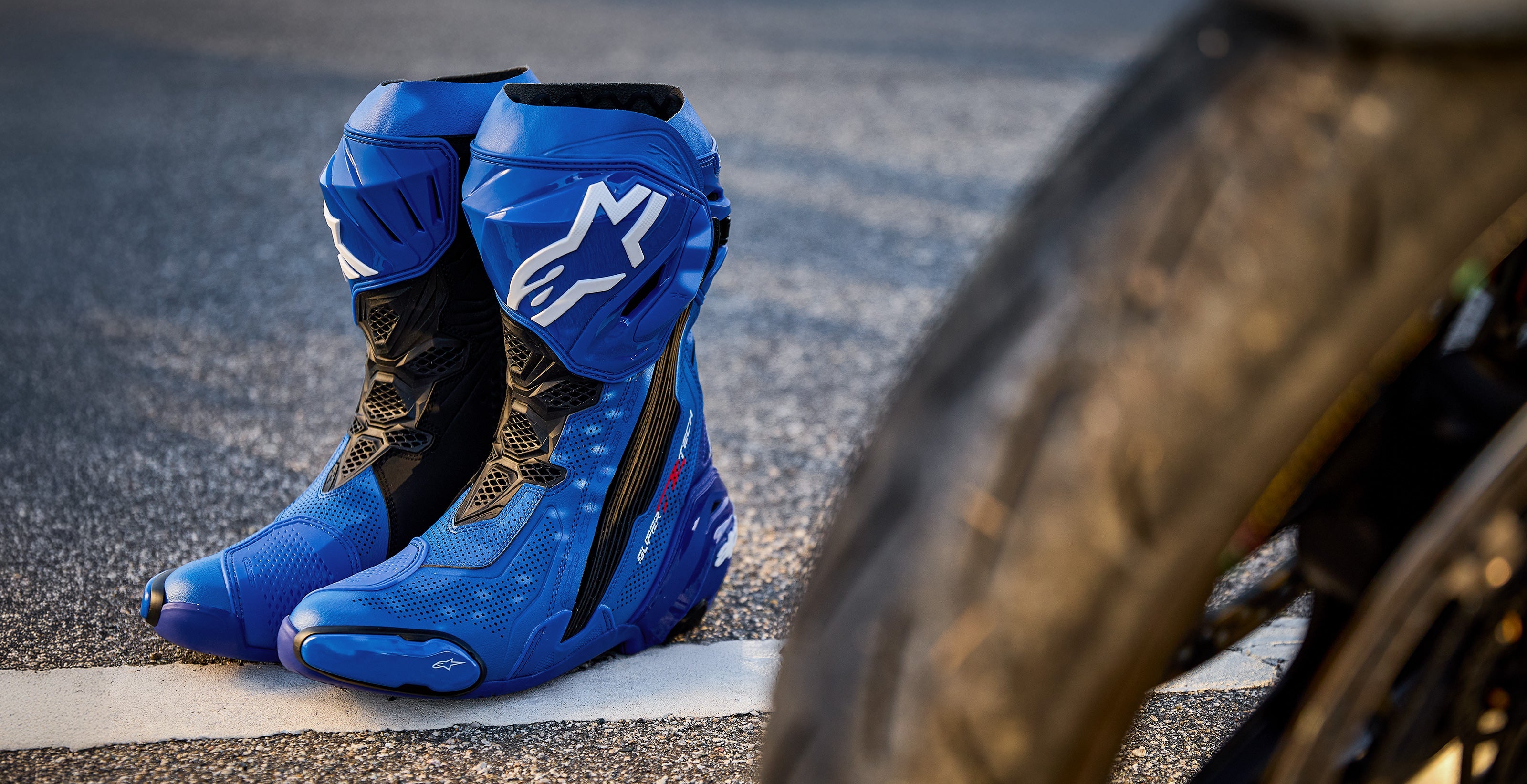 Alpinestars performance footwear